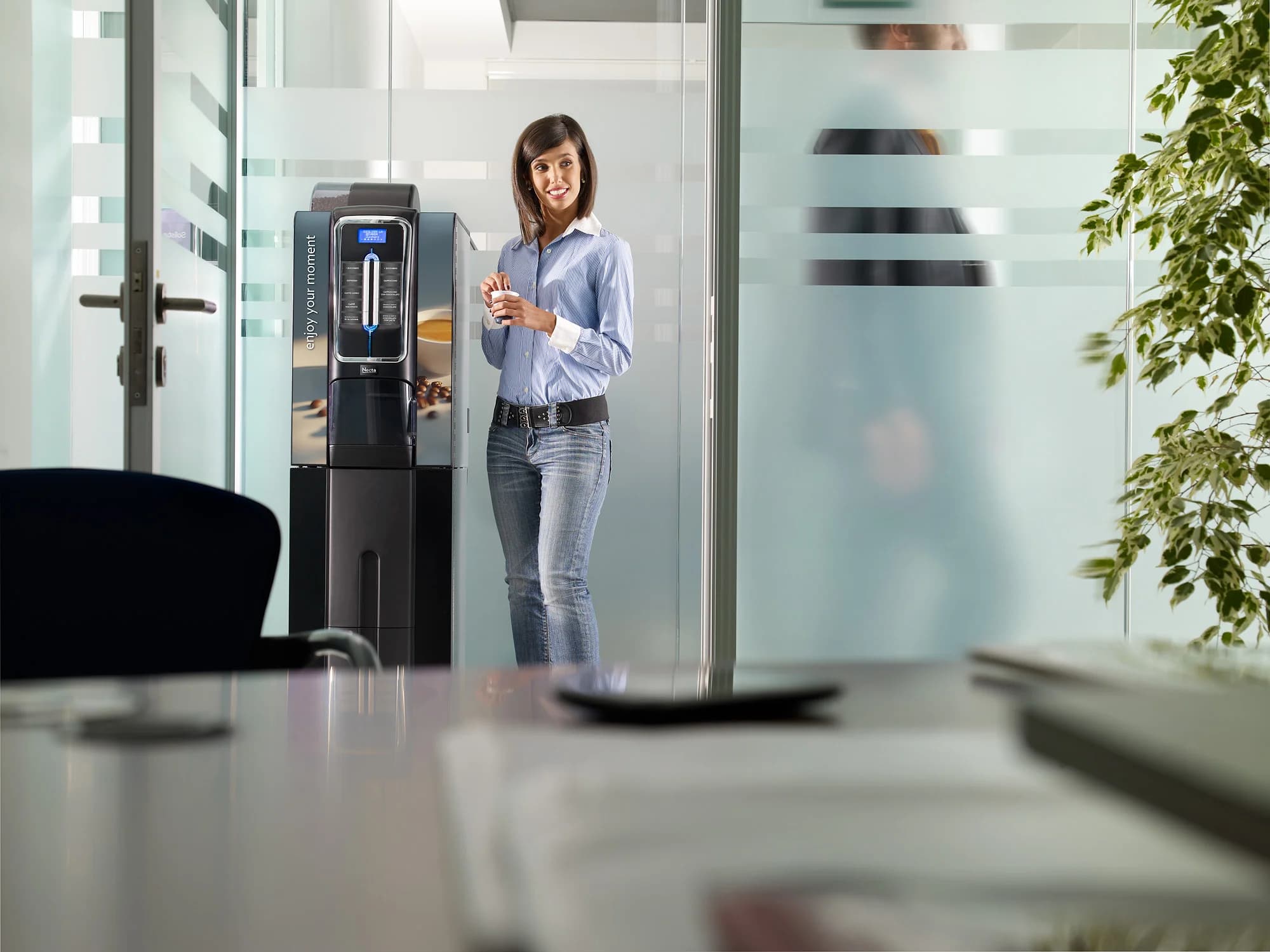 Distribuitor Automat Necta Barista 200 Espresso 5