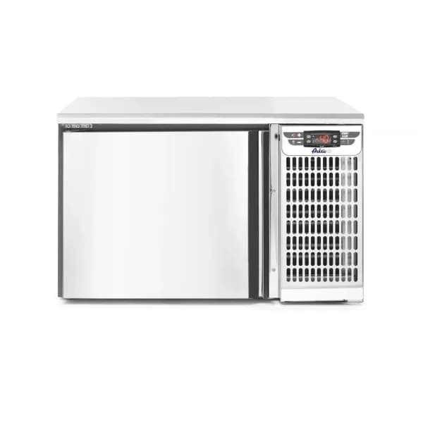 Racitor cu jet Hendi 3 x GN 2/3, Arktic, 230V/420W, 660x640x(H)420mm