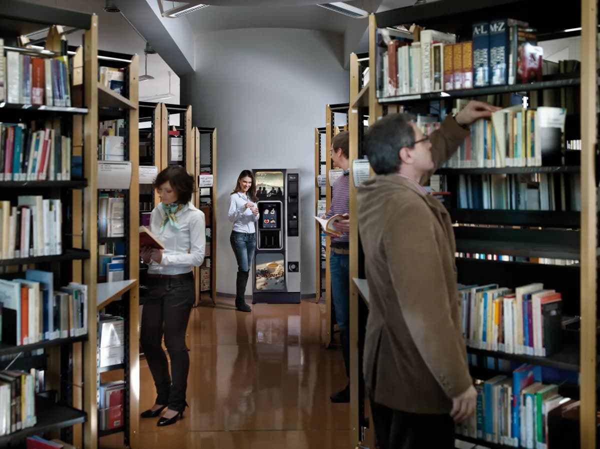 Distribuitor Automat Necta Barista 500 Touch Espresso 7